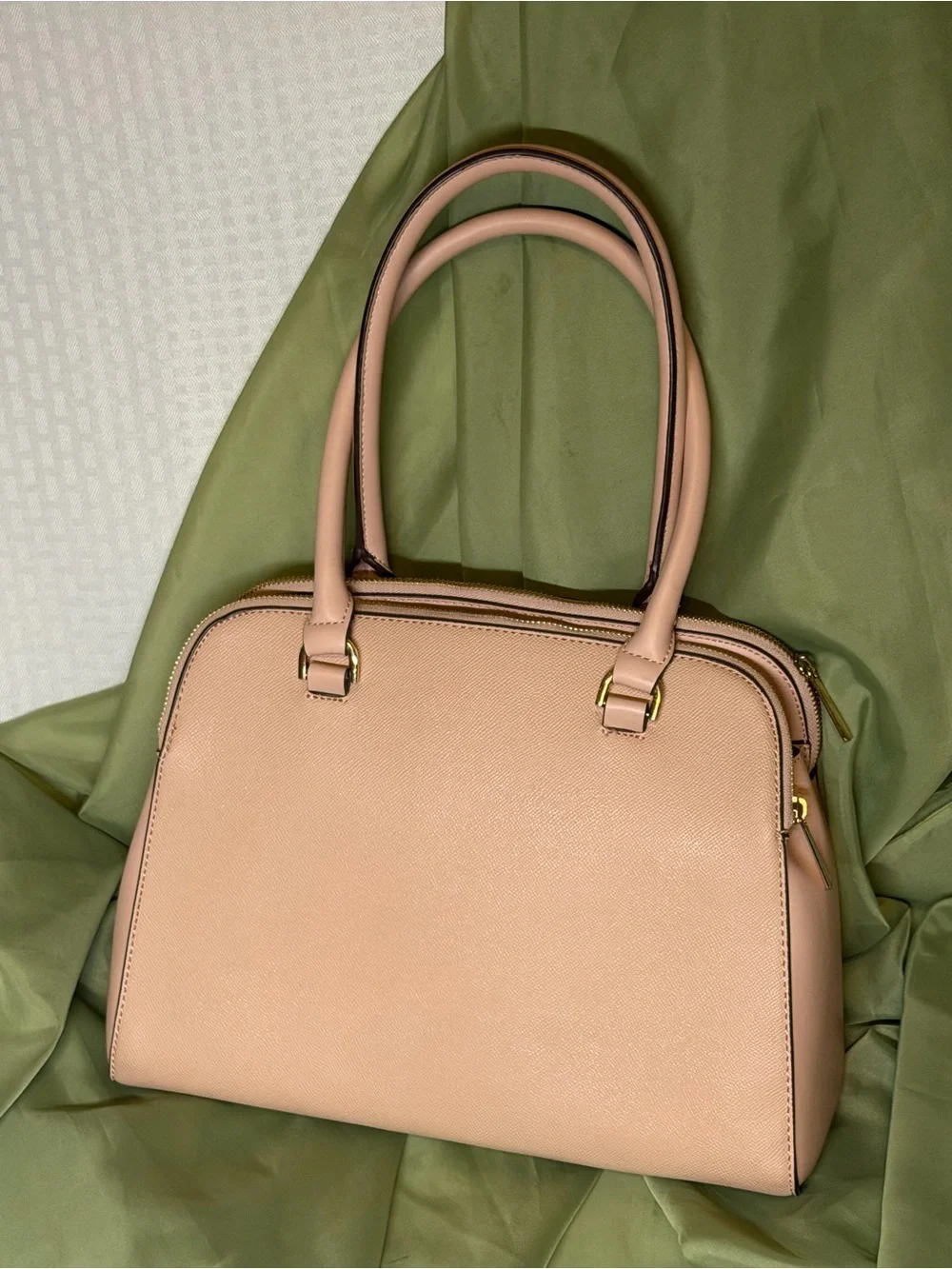Classic Structured Satchel Handbag/Shoulder bag in Blush Pink